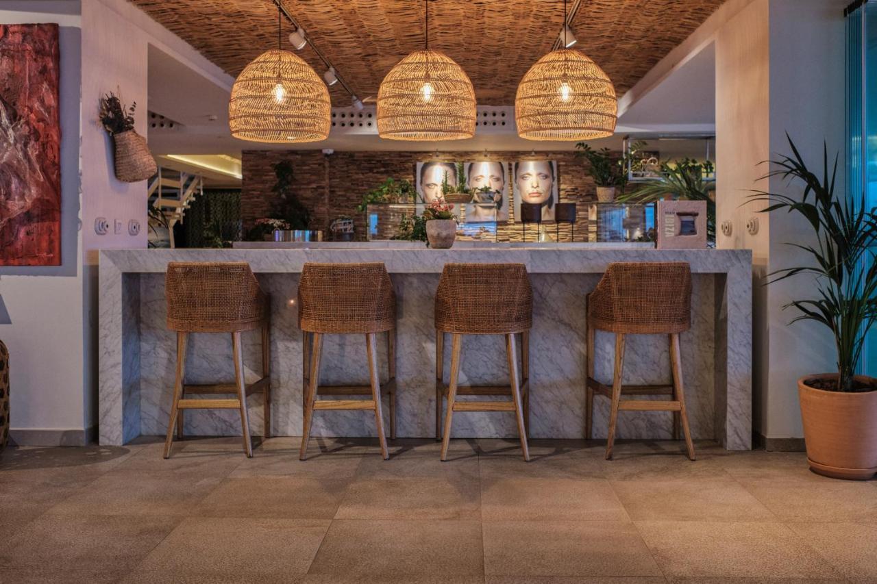 Me Ibiza - The Leading Hotels Of The World Санта-Эулалия-дель-Рио Экстерьер фото