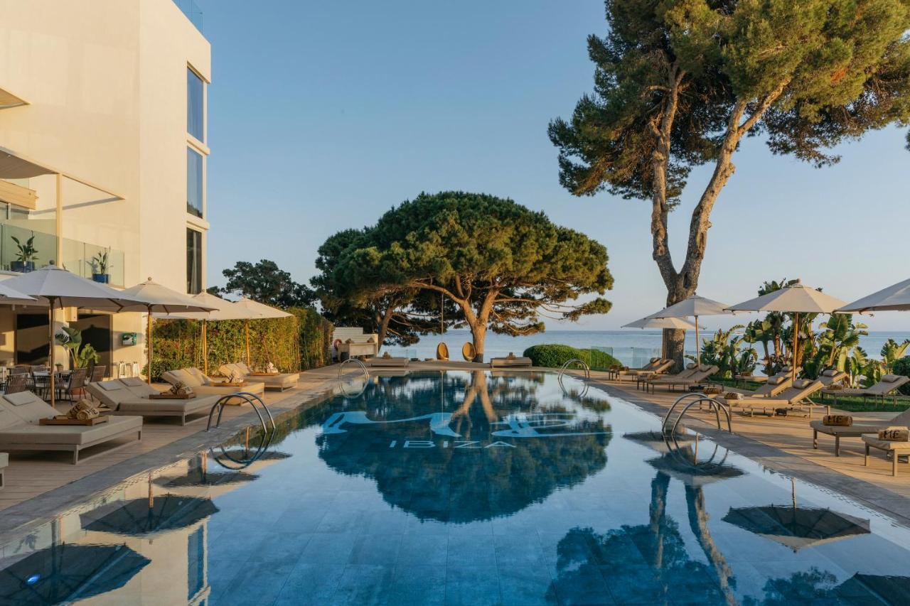 Me Ibiza - The Leading Hotels Of The World Санта-Эулалия-дель-Рио Экстерьер фото