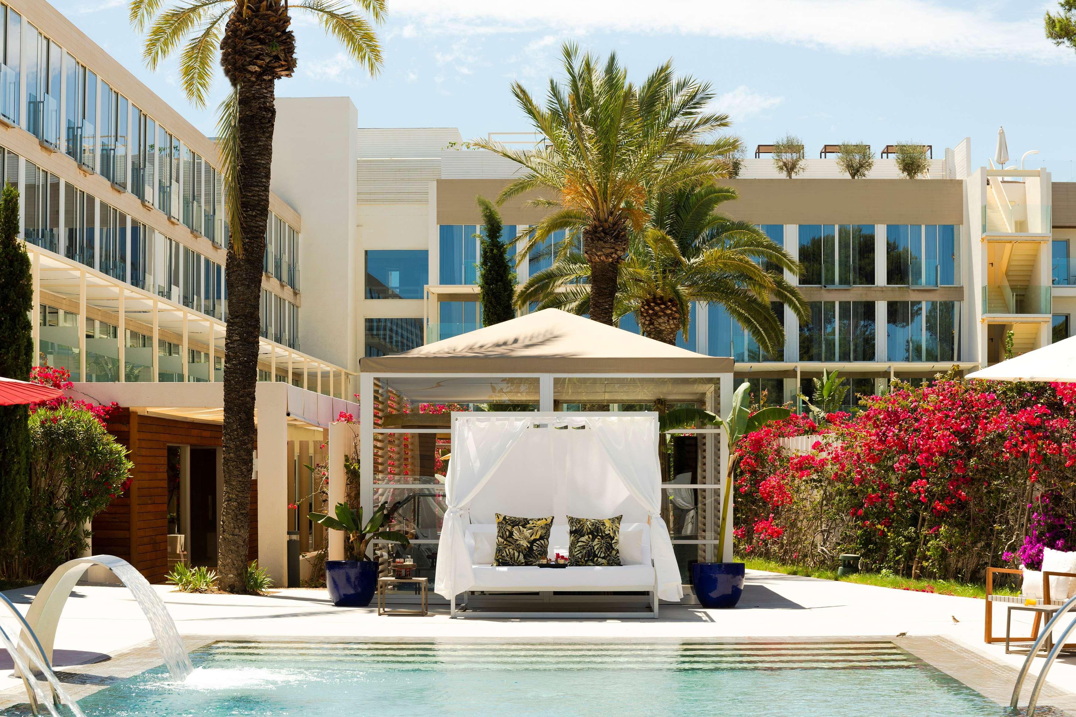 Me Ibiza - The Leading Hotels Of The World Санта-Эулалия-дель-Рио Экстерьер фото
