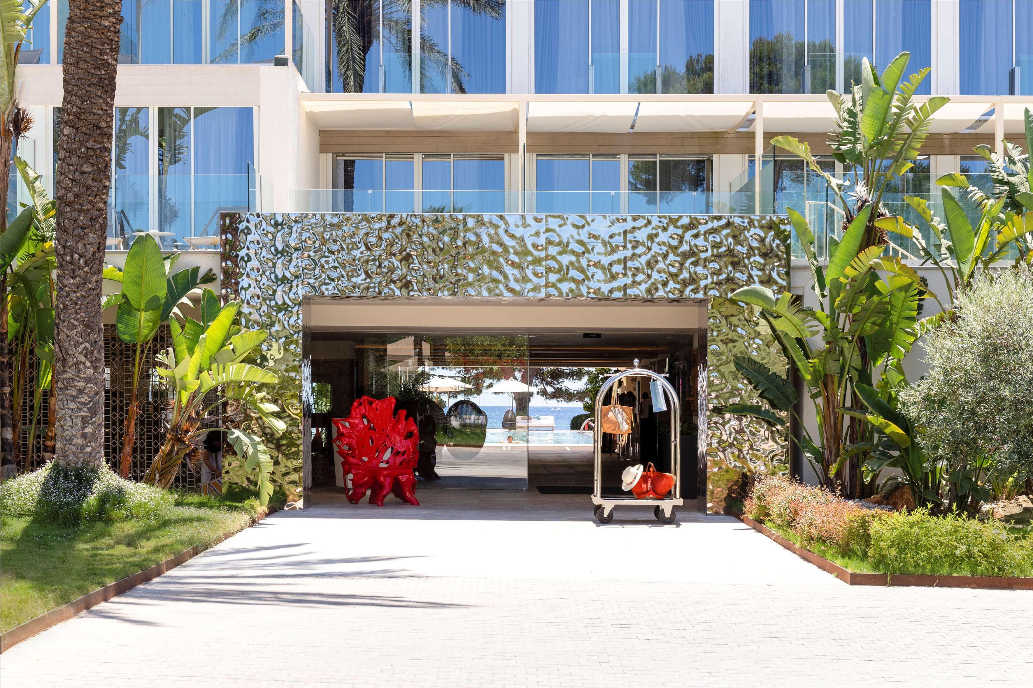 Me Ibiza - The Leading Hotels Of The World Санта-Эулалия-дель-Рио Экстерьер фото