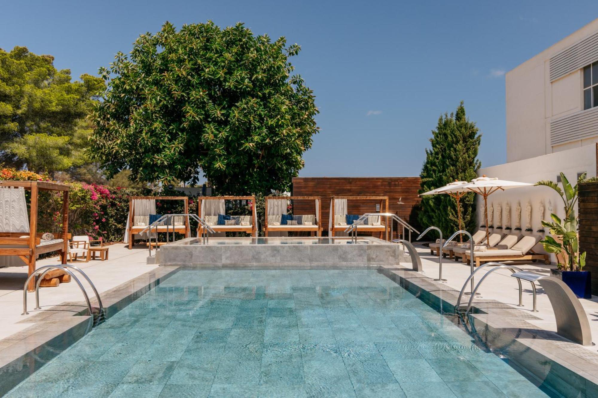 Me Ibiza - The Leading Hotels Of The World Санта-Эулалия-дель-Рио Экстерьер фото